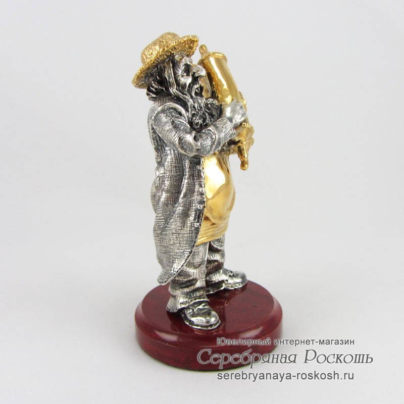 Серебряная статуэтка Еврей со свитком Торы