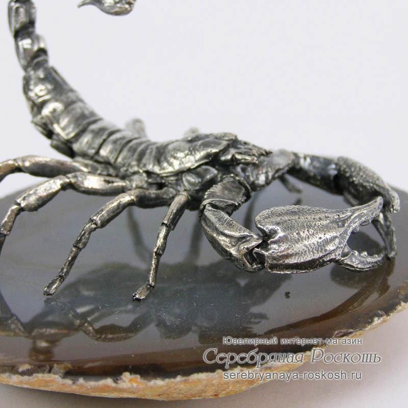 Серебряная статуэтка Скорпион